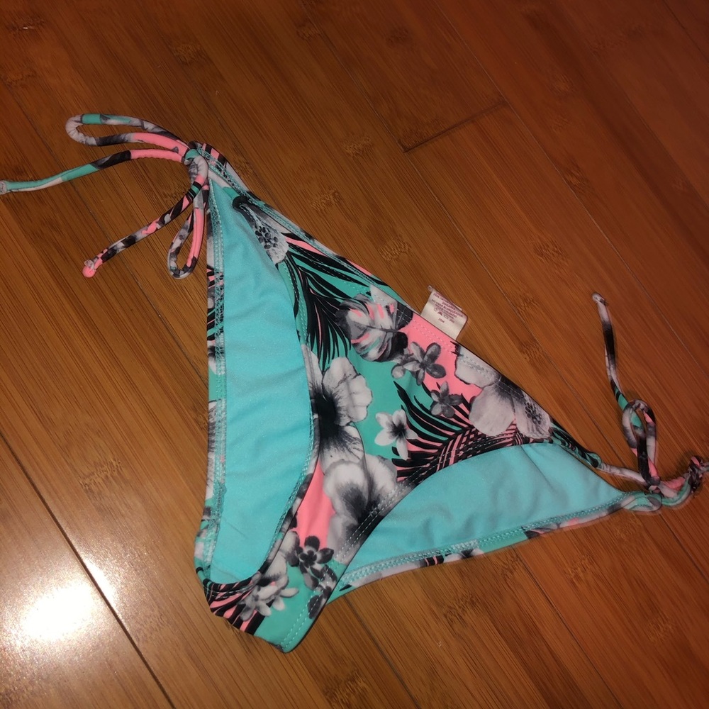 Bikini bottom